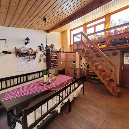 Family House - Apartmany Zuzana Stara Lesna Bagian luar foto
