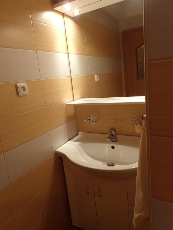 Family House - Apartmany Zuzana Stara Lesna Ruang foto